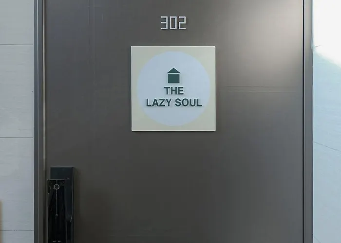 The Lazy 삼성중앙역 도보 3분 Appartement